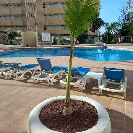 Americas With Pool Direct Access Apartamento